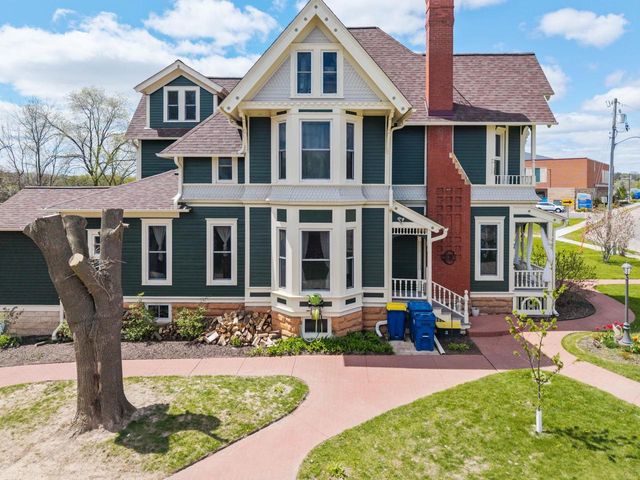560 Water Avenue, Hillsboro, WI 54364