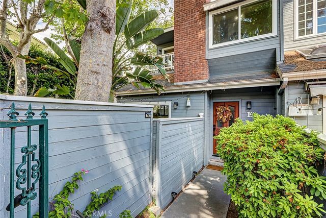 1917 Nelson Avenue E, Redondo Beach, CA 90278