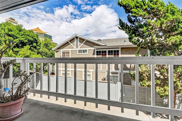 1917 Nelson Avenue E, Redondo Beach, CA 90278
