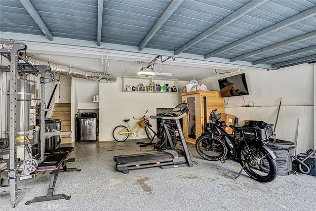 1917 Nelson Avenue E, Redondo Beach, CA 90278