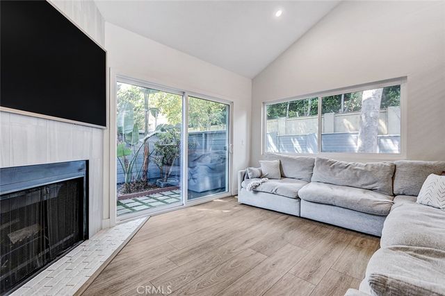 1917 Nelson Avenue E, Redondo Beach, CA 90278