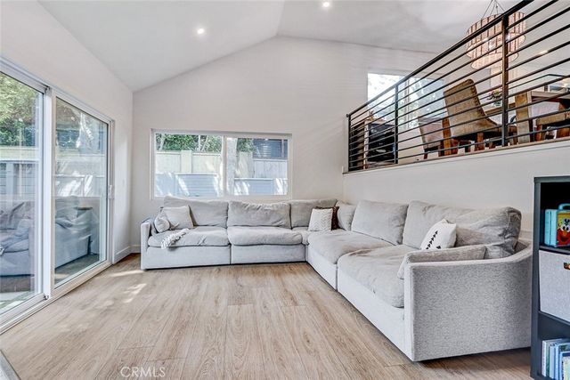 1917 Nelson Avenue E, Redondo Beach, CA 90278
