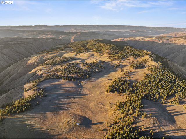 83584 TROY Rd, Wallowa, OR 97885