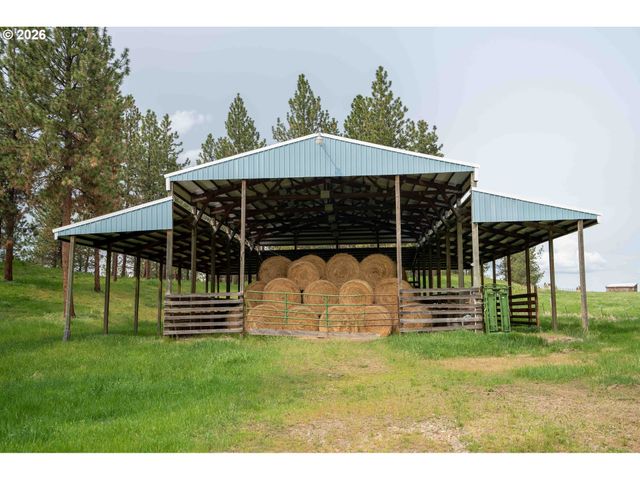 83584 TROY Rd, Wallowa, OR 97885