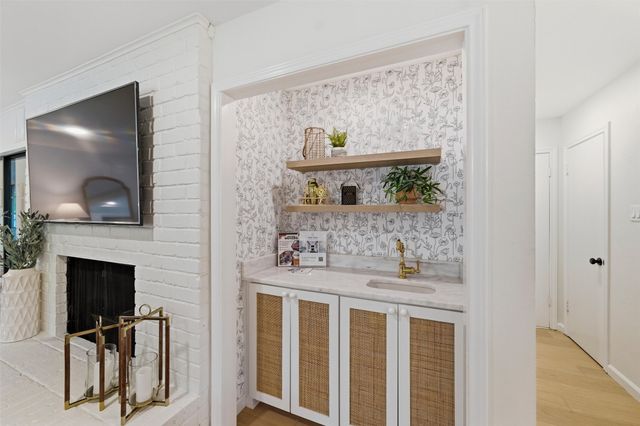 7054 Tamarack Road, Fort Worth, TX 76116