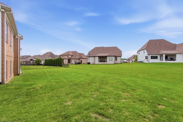 2083 Autumn Ridge Way, Spring Hill, TN 37174