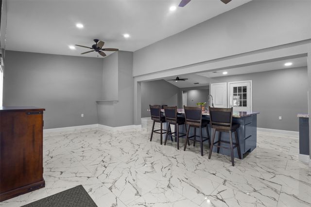 1065 Sunset Circle, Garland, TX 75040