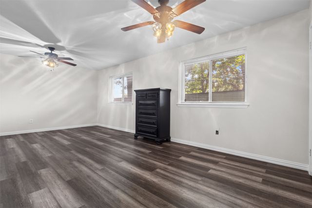 1065 Sunset Circle, Garland, TX 75040