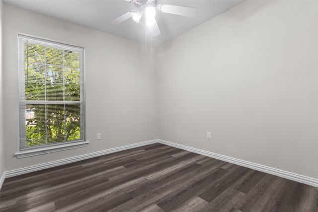 1065 Sunset Circle, Garland, TX 75040