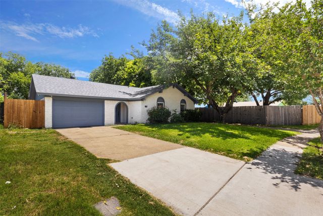 1065 Sunset Circle, Garland, TX 75040