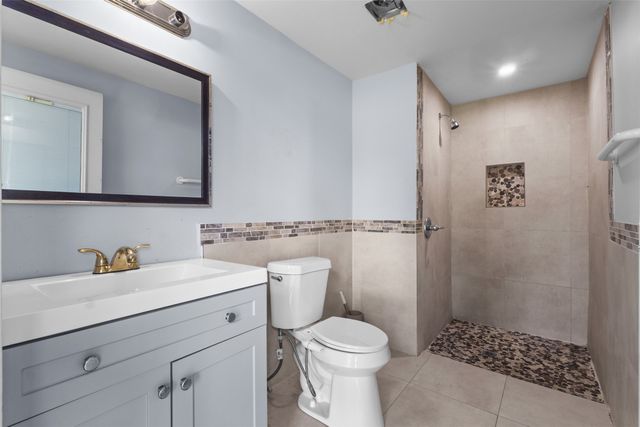 1065 Sunset Circle, Garland, TX 75040