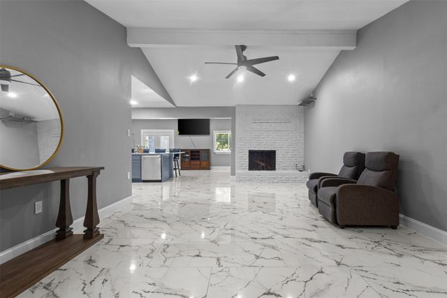 1065 Sunset Circle, Garland, TX 75040