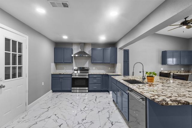 1065 Sunset Circle, Garland, TX 75040
