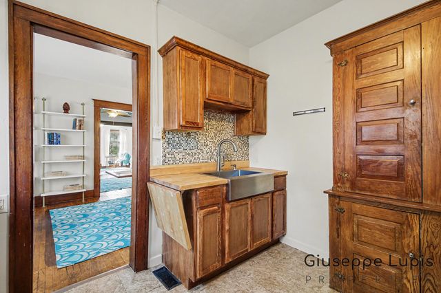 314 Fuller Avenue SE, Grand Rapids, MI 49506