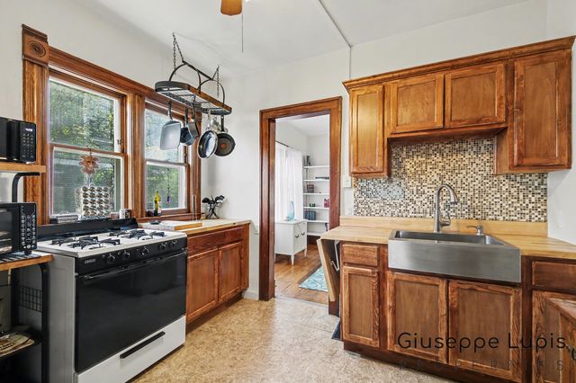 314 Fuller Avenue SE, Grand Rapids, MI 49506