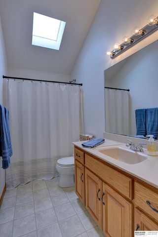 2128 Liberty Lane, Papillion, NE 68133