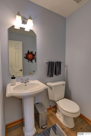 2128 Liberty Lane, Papillion, NE 68133