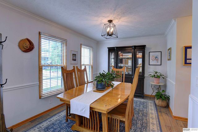 2128 Liberty Lane, Papillion, NE 68133