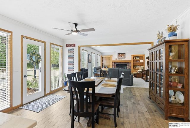 2128 Liberty Lane, Papillion, NE 68133