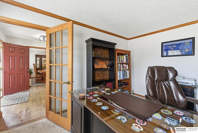 2128 Liberty Lane, Papillion, NE 68133