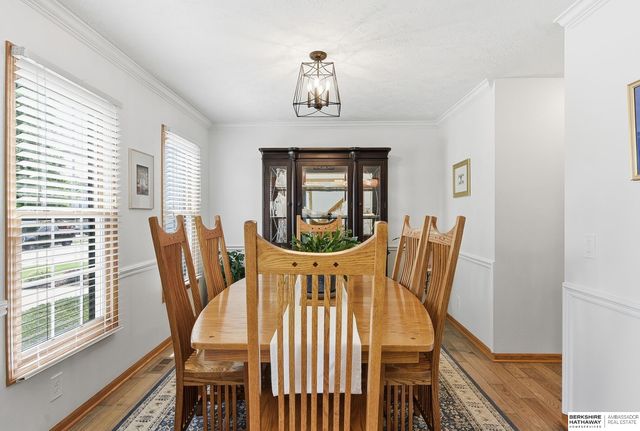 2128 Liberty Lane, Papillion, NE 68133