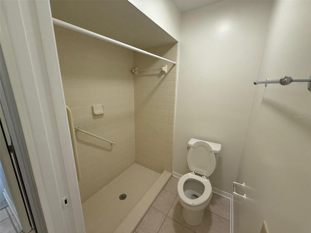 4052 NW 23RD CIRCLE, Gainesville, FL 32605