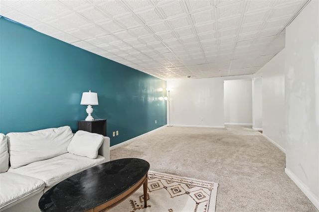 41141 Savage Road, Belleville, MI 48111