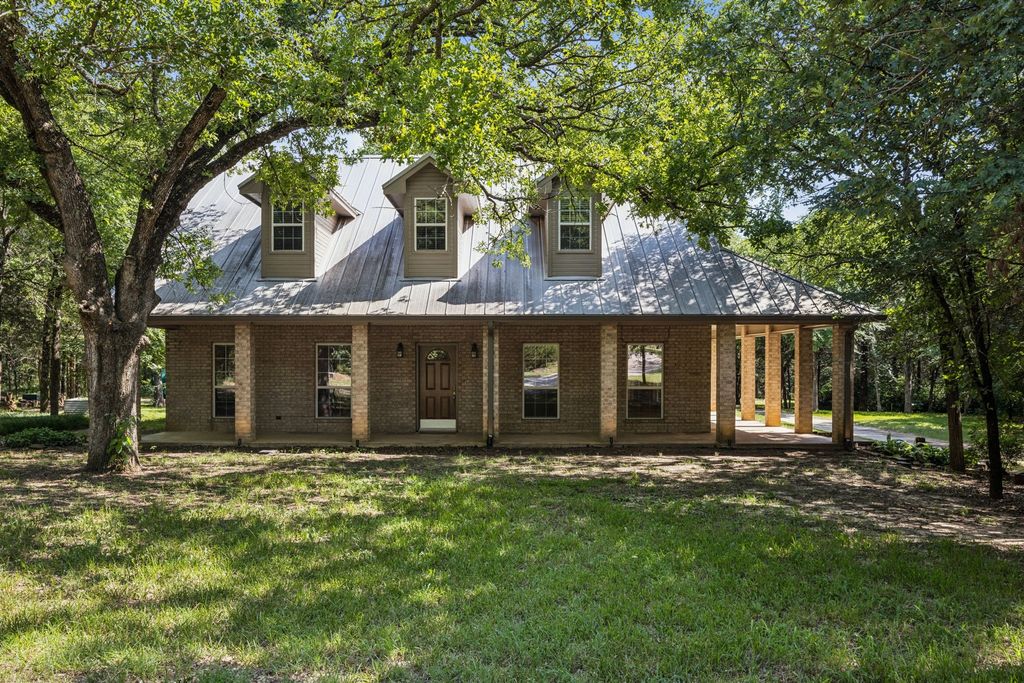 78 County Road 2256, Valley View, TX 76272