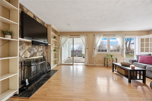 621 Deerfield Drive, Oneida, NY 13421