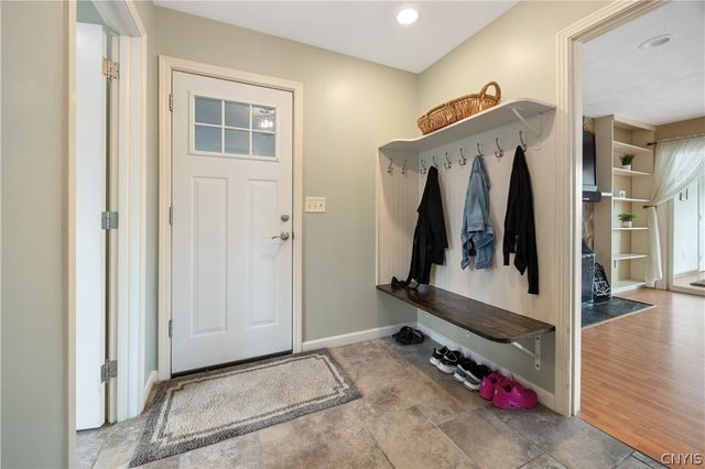 621 Deerfield Drive, Oneida, NY 13421