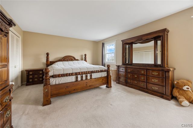 621 Deerfield Drive, Oneida, NY 13421