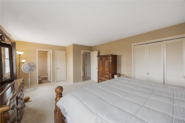 621 Deerfield Drive, Oneida, NY 13421