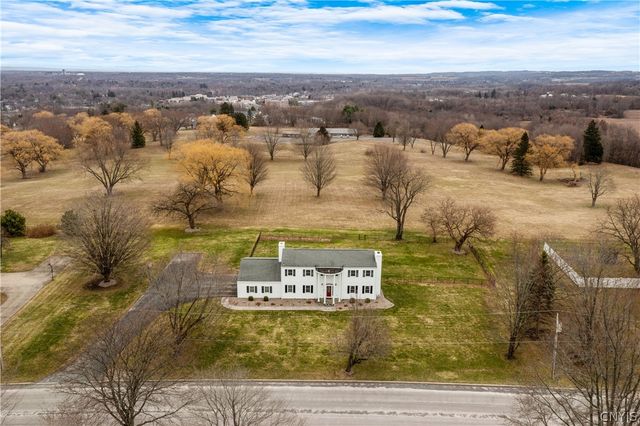 621 Deerfield Drive, Oneida, NY 13421