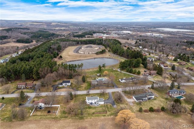 621 Deerfield Drive, Oneida, NY 13421