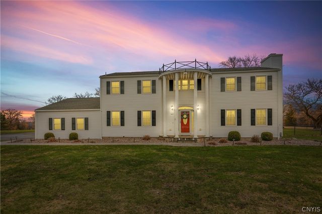 621 Deerfield Drive, Oneida, NY 13421