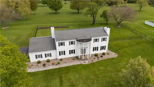 621 Deerfield Drive, Oneida, NY 13421