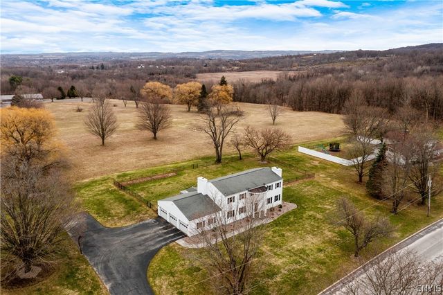 621 Deerfield Drive, Oneida, NY 13421