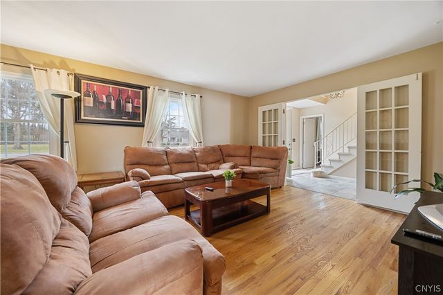 621 Deerfield Drive, Oneida, NY 13421