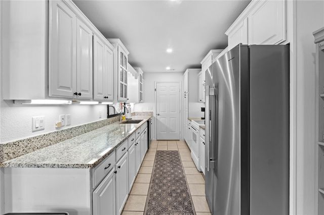 2901, 2903 E Sterling Court, Fayetteville, AR 72703