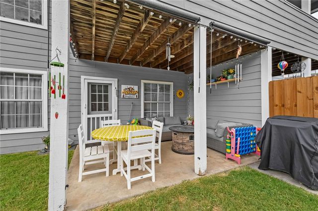 2901, 2903 E Sterling Court, Fayetteville, AR 72703