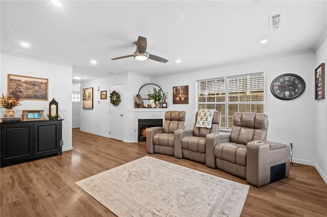 2901, 2903 E Sterling Court, Fayetteville, AR 72703