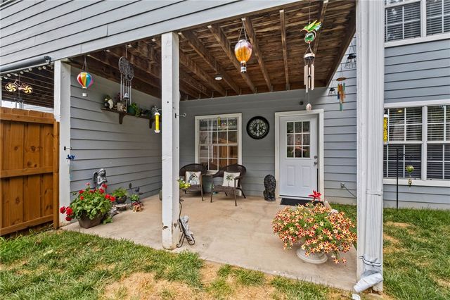 2901, 2903 E Sterling Court, Fayetteville, AR 72703