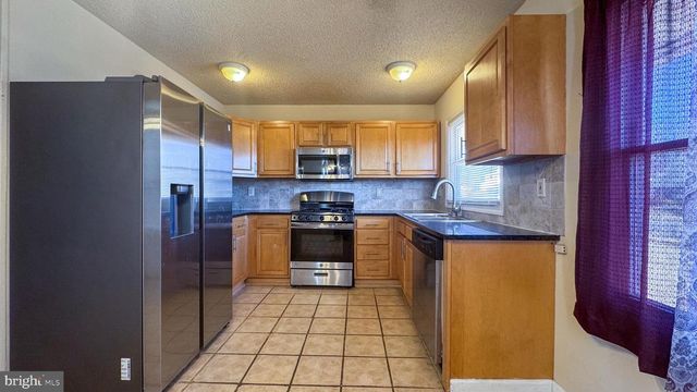 7 MARIGOLD LANE, Willingboro, NJ 08046