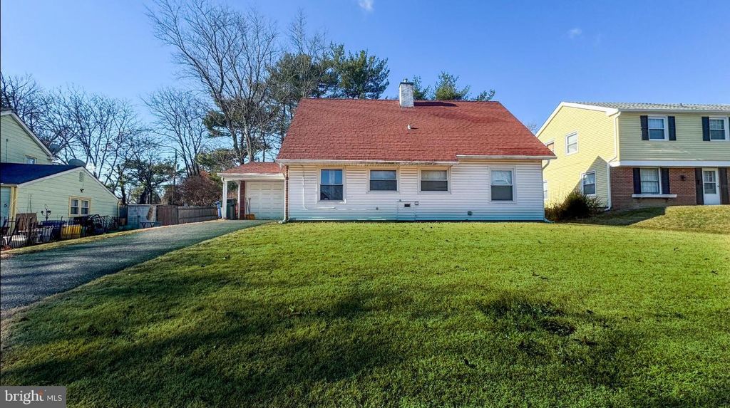 7 MARIGOLD LANE, Willingboro, NJ 08046