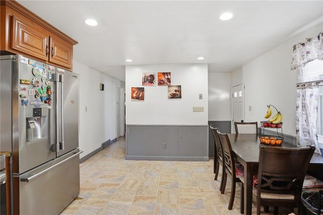 62 Hillcrest Avenue, Pawtucket, RI 02860