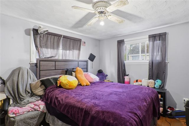 62 Hillcrest Avenue, Pawtucket, RI 02860