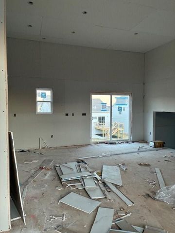 16244 Giorgia Street, Parkville, MO 64152