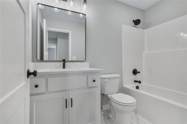 16244 Giorgia Street, Parkville, MO 64152