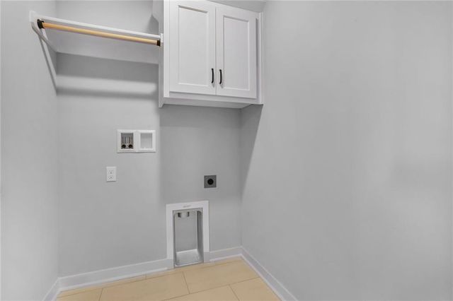 16244 Giorgia Street, Parkville, MO 64152