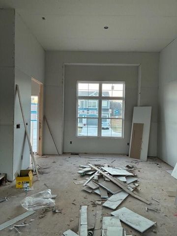 16244 Giorgia Street, Parkville, MO 64152